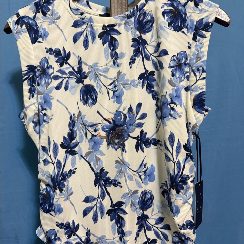 Rachael Ray Navy and Cream Floral Blouse